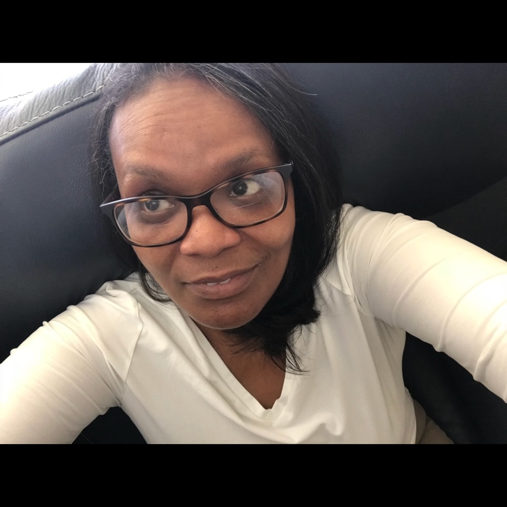 Meet your Posher, Yevette